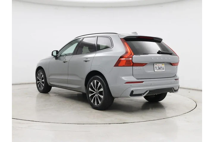 $28998 : Volvo XC60 2024 AWD B5 Core image 2