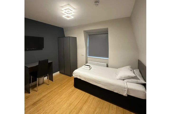 $500 : High Wycombe Apartments image 1