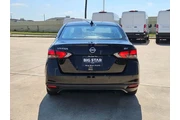$16537 : Nissan Versa 2024 SV 4dr Sed thumbnail