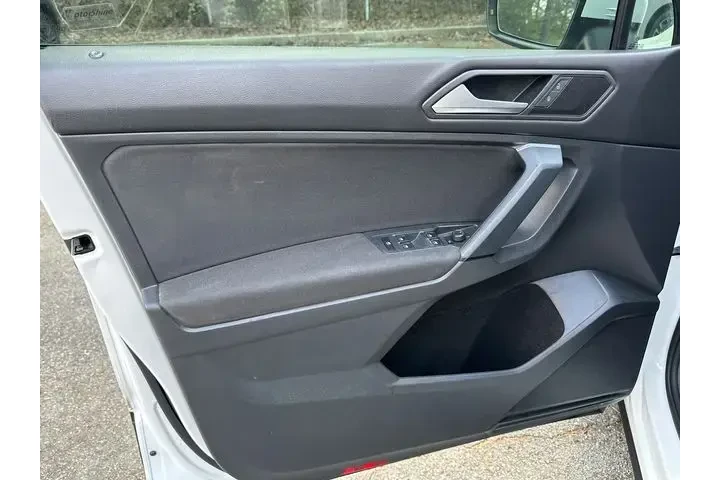 $10887 : Volkswagen Tiguan 2019 S 4dr image 10