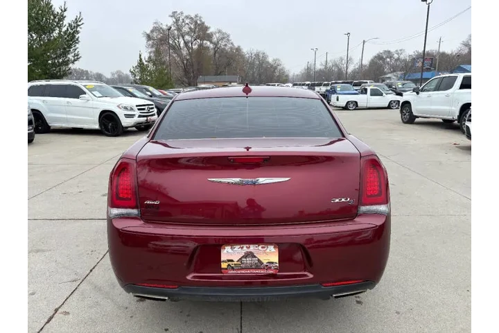 $12950 : 2019 300 S image 6