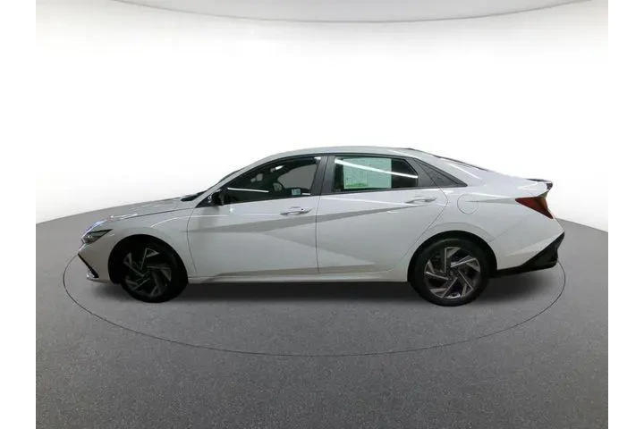 $20600 : Hyundai ELANTRA 2025 SEL Spo image 5