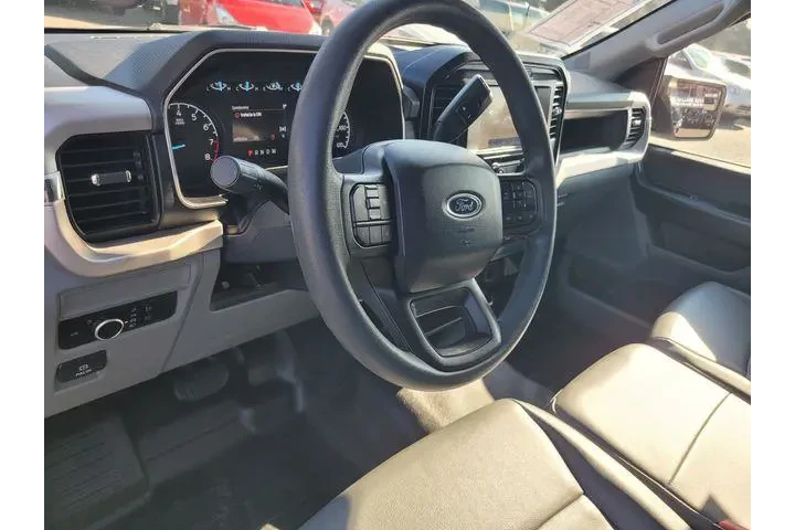 $29117 : Ford F-150 2023 4x2 XL 2dr R image 9