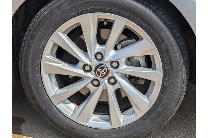$19749 : Toyota Camry 2021 LE 4dr Sed image 10