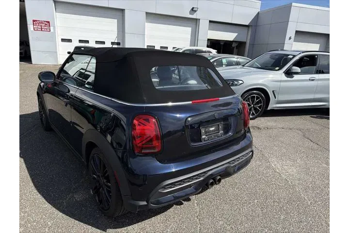 $31993 : MINI Convertible 2024 Cooper image 9