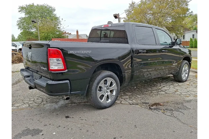 $30899 : Ram 1500 2023 4x4 Big Horn 4 image 5