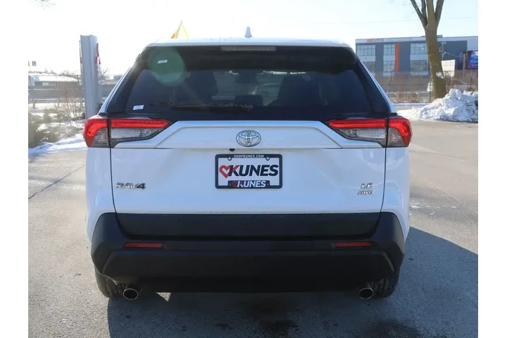 $25877 : Toyota RAV4 2024 AWD LE 4dr image 8