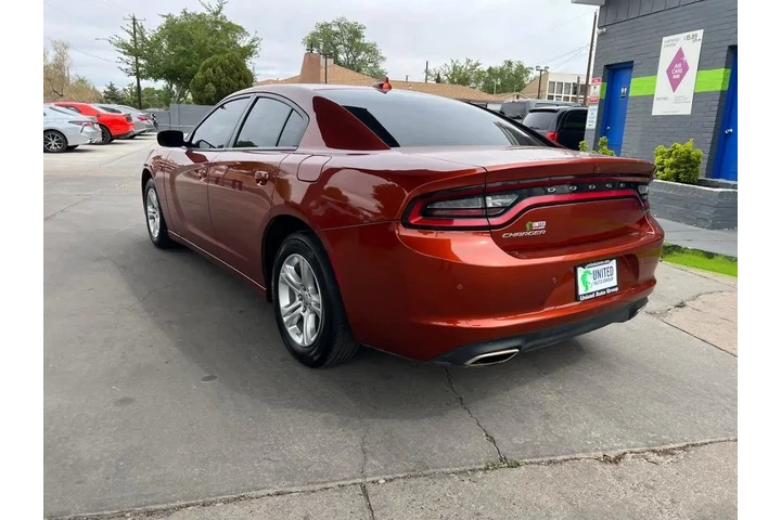 2023 Charger SXT image 7