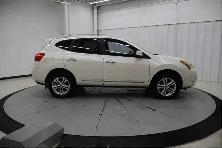 $6888 : Nissan Rogue 2013 S 4dr Cros image 2