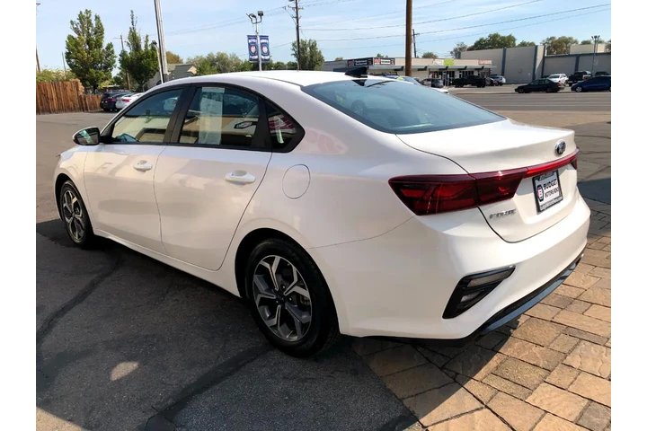 $13990 : 2020 Forte LXS image 5