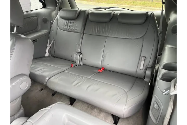 $8500 : 2009 Sienna XLE image 10