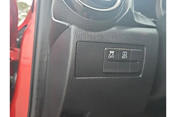 $13995 : Toyota Yaris 2019 LE 4dr Sed image 10