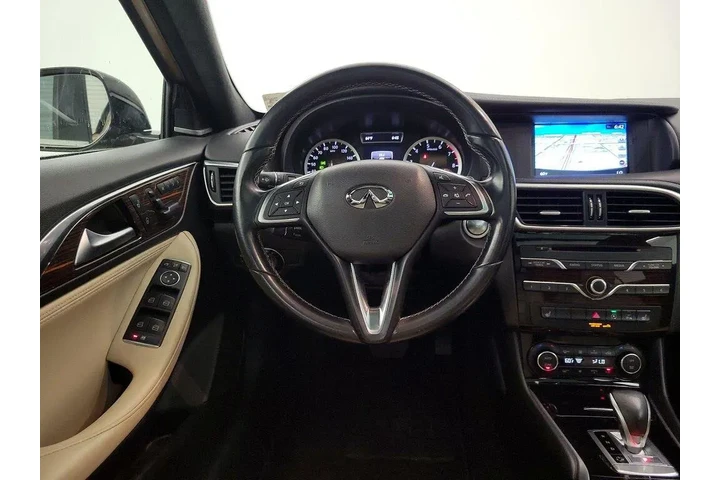 $14599 : INFINITI QX30 2017 AWD Premi image 10