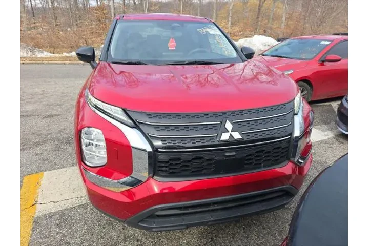 $19999 : Mitsubishi Outlander 2022 AW image 2