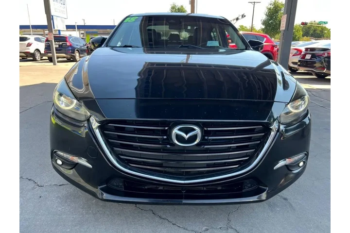 $13950 : 2018 MAZDA3 s Grand Touring A image 2