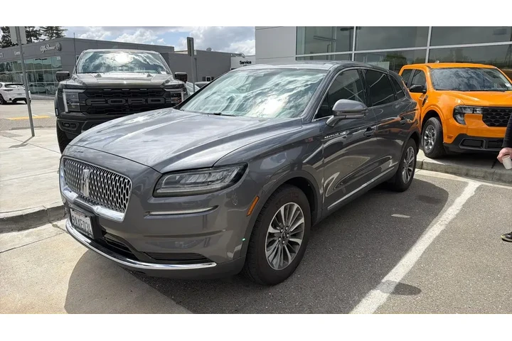 $28950 : Lincoln Nautilus 2022 Standa image 1