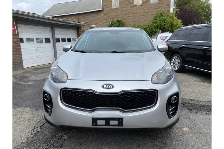 $8399 : 2018 Sportage LX image 3