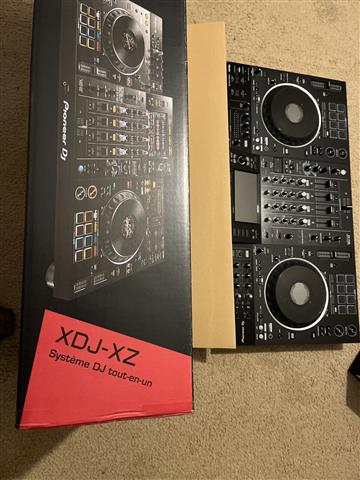 Pioneer DJ XDJ-RX3, XDJ XZ image 3