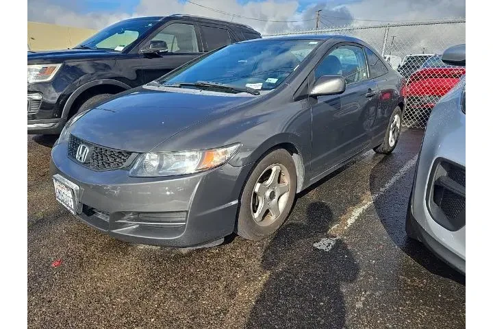 $9491 : Honda Civic 2010 LX 2dr Coup image 3