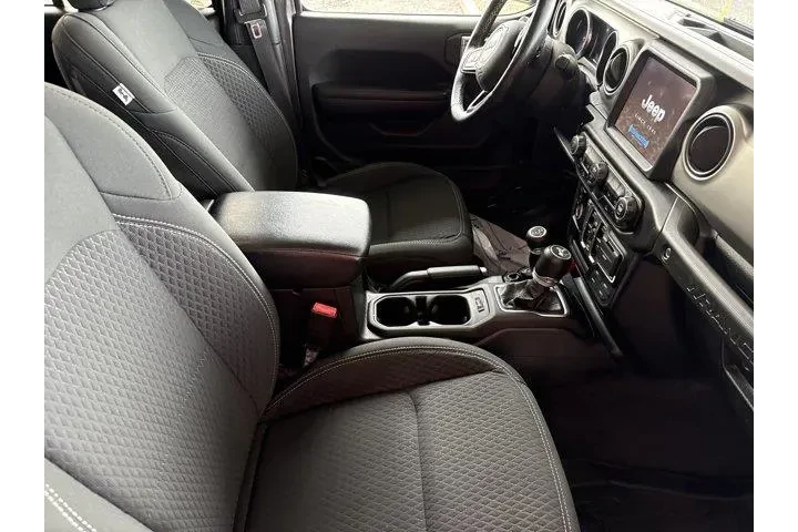 $29335 : Jeep Wrangler Unlimited 2021 image 10