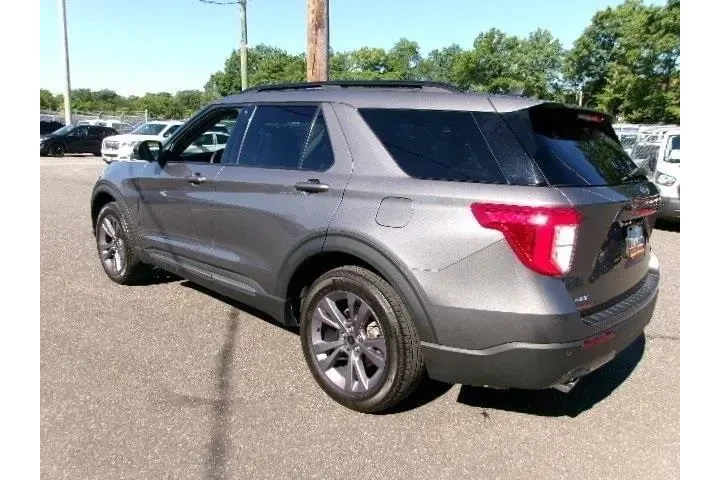 $34996 : Ford Explorer 2022 AWD XLT 4 image 7