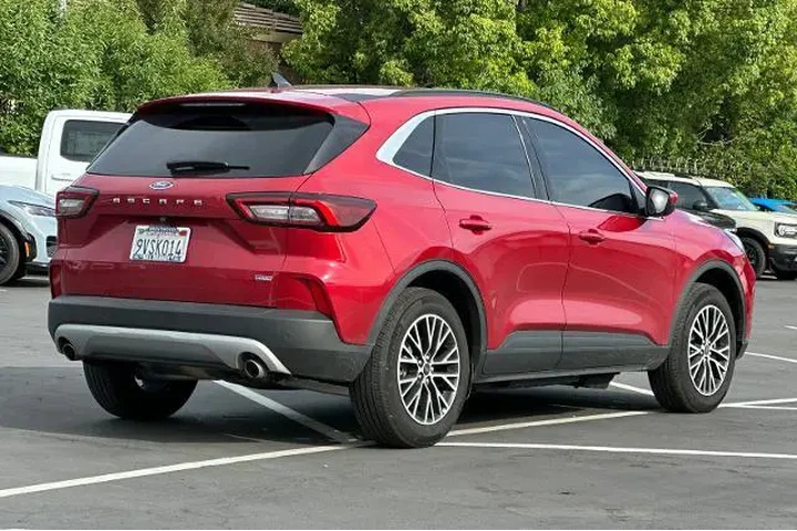 $29077 : Ford Escape Plug-In Hybrid 2 image 3