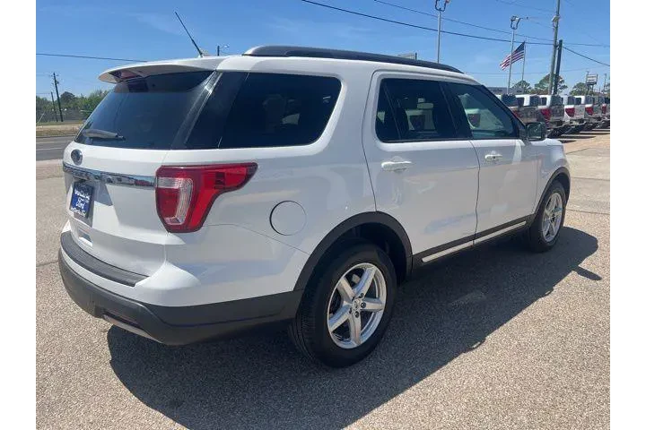 $19795 : Ford Explorer 2019 XLT 4dr S image 5