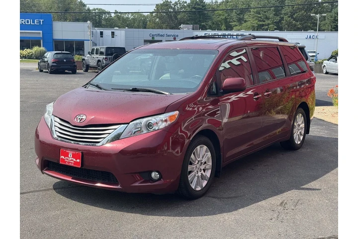 $20885 : 2016 Sienna XLE image 4