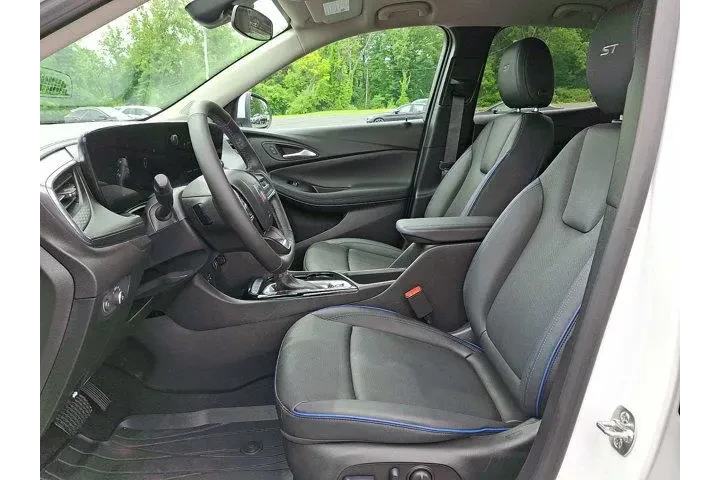 $28500 : Buick Encore GX 2026 AWD Spo image 9