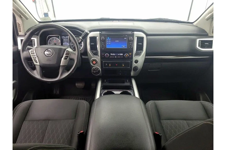 $30998 : Nissan Titan 2018 4x4 SV 4dr image 9