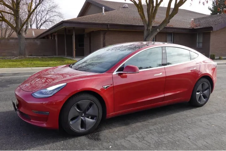$16500 : 2018 Model 3 Long Range image 5