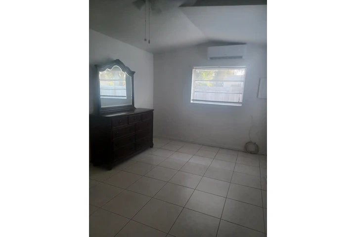 $1600 : Renta de efficiency image 8