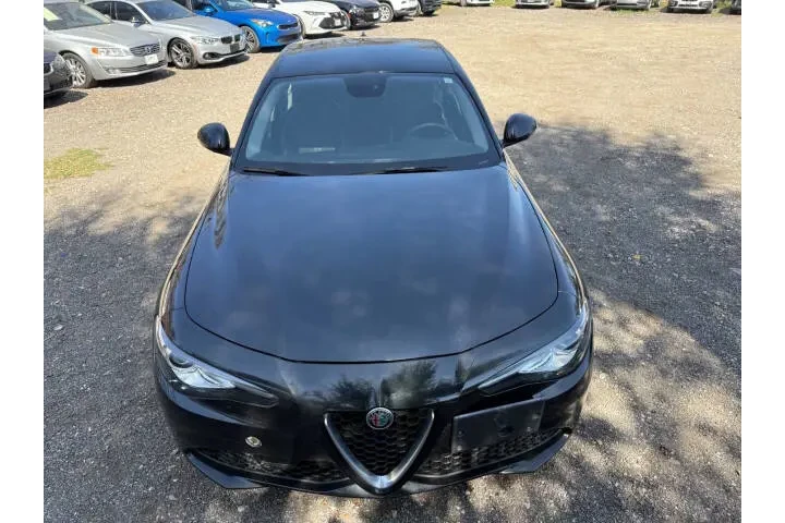 $12995 : 2018 Alfa Romeo Giulia Base image 3