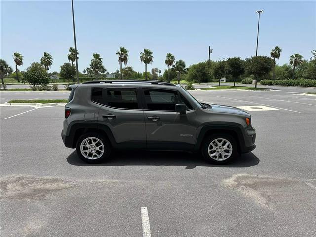 $17500 : 2020 JEEP RENEGADE2020 JEEP R image 5