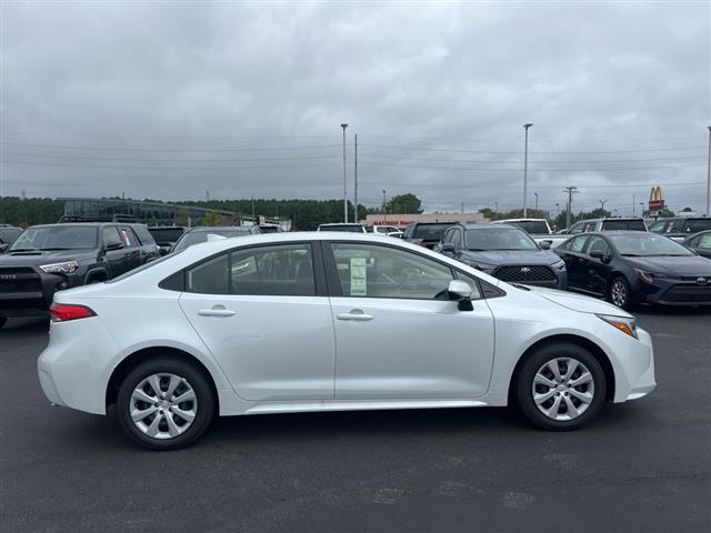 $25991 : PRE-OWNED 2024 TOYOTA COROLLA image 8