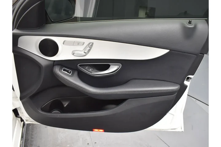 $15995 : Mercedes-Benz C-Class 2019 A image 6