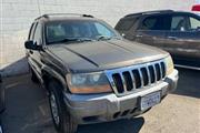 $2900 : 2000 Grand Cherokee Laredo thumbnail