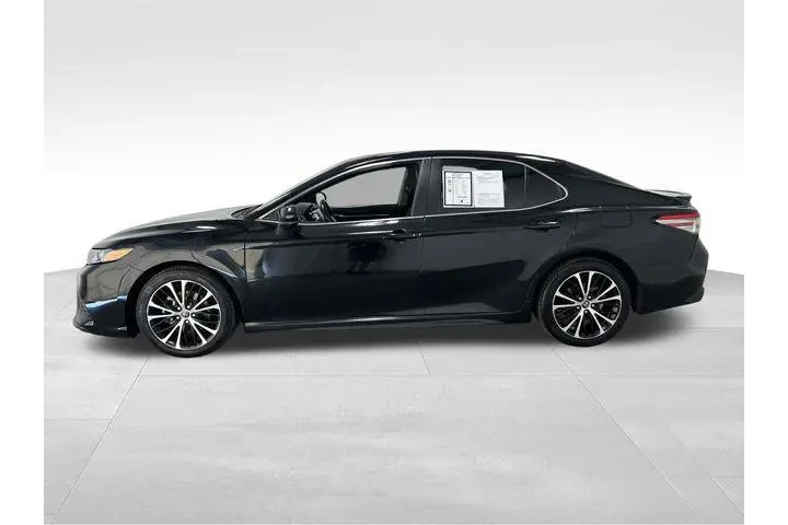 $9985 : Toyota Camry 2018 SE 4dr Sed image 2