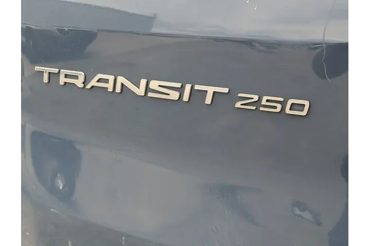 $16995 : Ford Transit 2019 250 3dr LW image 10