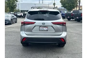 $33780 : Toyota Highlander Hybrid 202 thumbnail