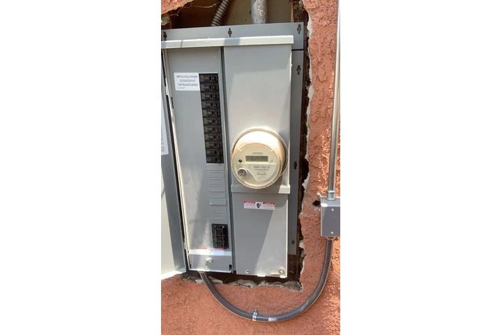 Servicios Electricos image 8