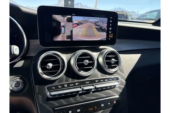 $25910 : 2021 GLC 300 4MATIC SUV image 1