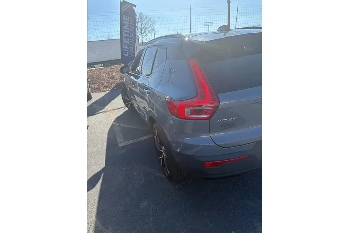 $22061 : Volvo XC40 2022 AWD T5 R-Des image 8
