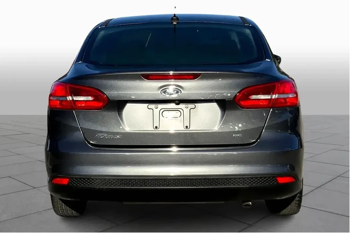 $9998 : Ford Focus 2017 SE 4dr Sedan image 4