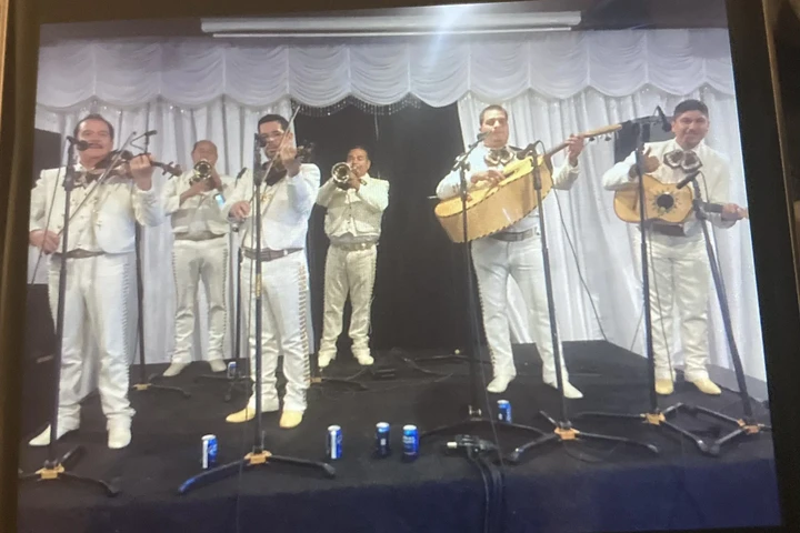 MARIACHI LOS POTRILLOS image 5