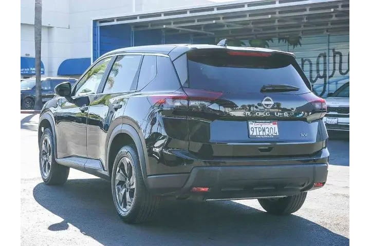 $22212 : Nissan Rogue 2024 SV 4dr Cro image 6