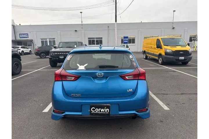 $10989 : Scion iM 2016 4dr Hatchback image 5