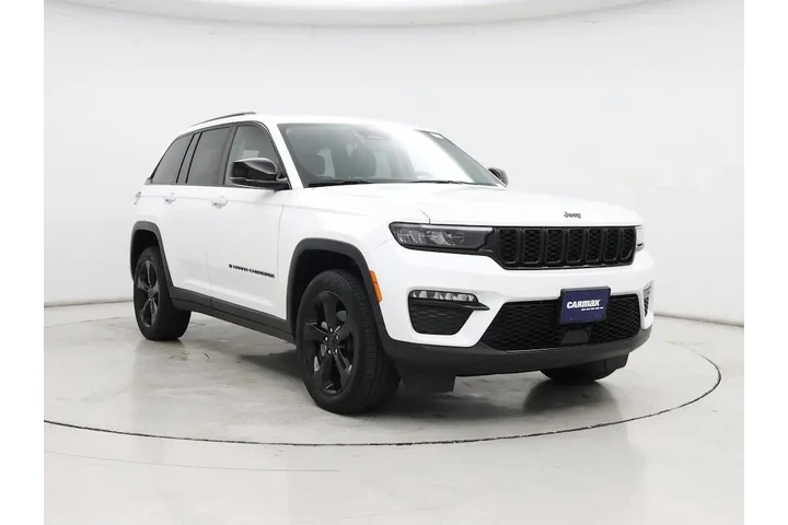 $31998 : Jeep Grand Cherokee 2023 4x4 image 1