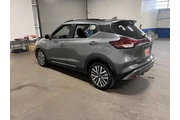 $18547 : Nissan Kicks 2024 SR 4dr Cro thumbnail