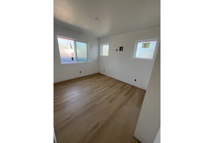 TILE AND FLOORING image 9